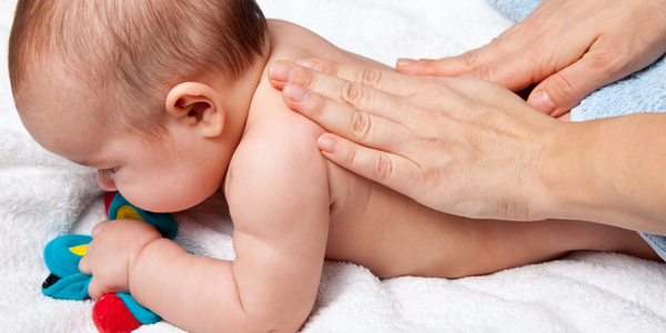 3 Jenis Pijat untuk Tingkatkan Kualitas Tidur Si Kecil, Coba Sekarang!