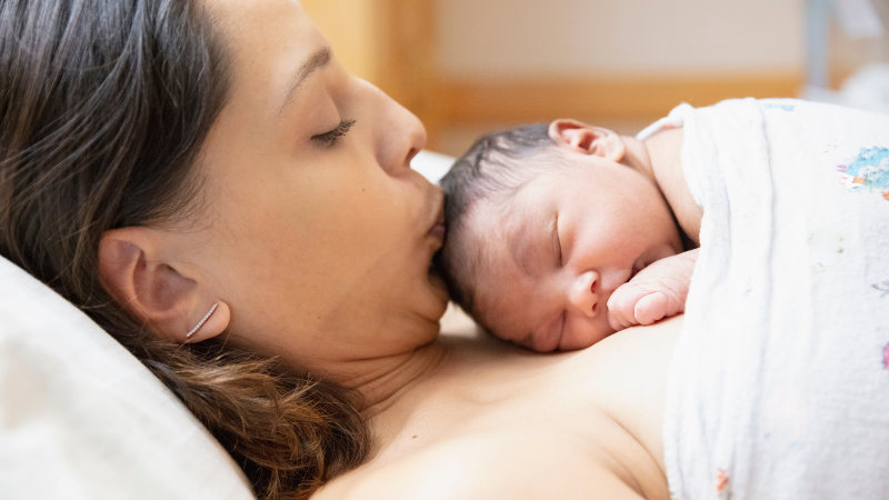 Ingin Berhasil Menyusui 2 Tahun? Lakukan IMD dengan Tepat!