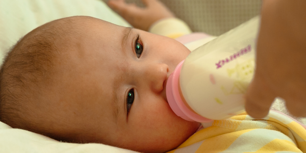 Kapan Bayi Harus Lepas Dot? Kenali Tanda dan Caranya!
