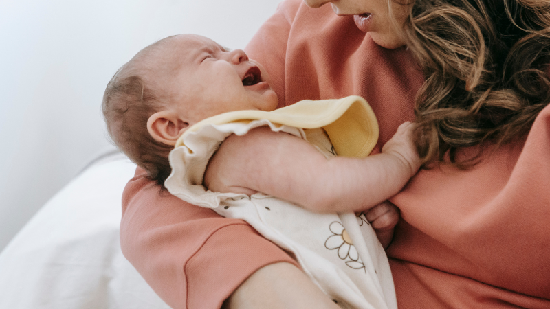 penyebab bayi bangun di malam hari